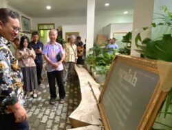 Galeri Welas Asih Jadi Oase Sastra Jawa, Wali Kota Yogya Apresiasi 4.000 Geguritan Karya Koh Hwat