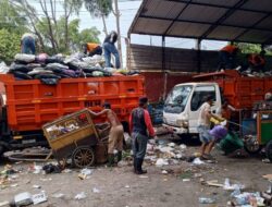 Lonjakan Sampah saat Liburan Menggila, Pemkot Kerahkan Semua Armada dan Pasukan Kuning Sejak Subuh