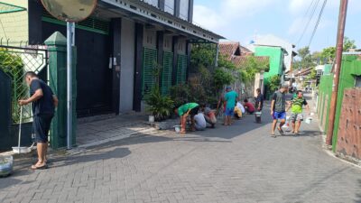 Persiapan untuk Semarakan Tujuhbelasan, Warga RT 24 RW 05 Kricak Tegalrejo Gelar Kerja Bakti