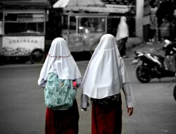 Kunci Jawaban Apa yang Kamu Lakukan Jika Banyak Perbedaan Identitas di Kelas? Kunci Jawaban Pendidikan Pancasila Kelas 3 Halaman 18 Kurikulum Merdeka