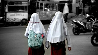 Kunci Jawaban Apa yang Kamu Lakukan Jika Banyak Perbedaan Identitas di Kelas? Kunci Jawaban Pendidikan Pancasila Kelas 3 Halaman 18 Kurikulum Merdeka