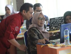 45 Guru Geografi dari 3 Kabupaten di Jawa Tengah Dilatih Pemetaan Digital QGIS