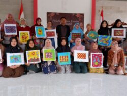 Peringati HUT Ke-80 RI, Warga Gelar Lomba Membatik