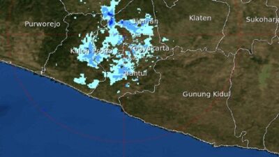 BMKG Keluarkan Peringatan Serius: Gelombang Tinggi dan Angin Kencang Ancam Perairan Selatan DIY Sabtu Ini