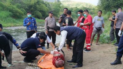 Jenazah Lelaki Paruh Baya Ditemukan Mengambang di Sungai Oya Imogiri