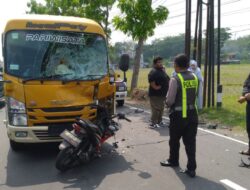 Honda Revo Oleng dan Hantam Elf di Sedayu Bantul, Warga Purwokerto Dilarikan ke RS