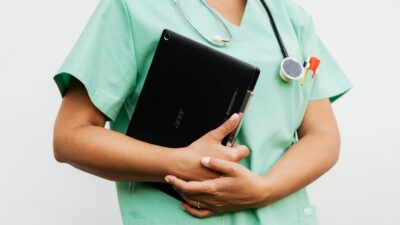 Apa Tugas Pasukan Putih Jakarta?/pexels.com