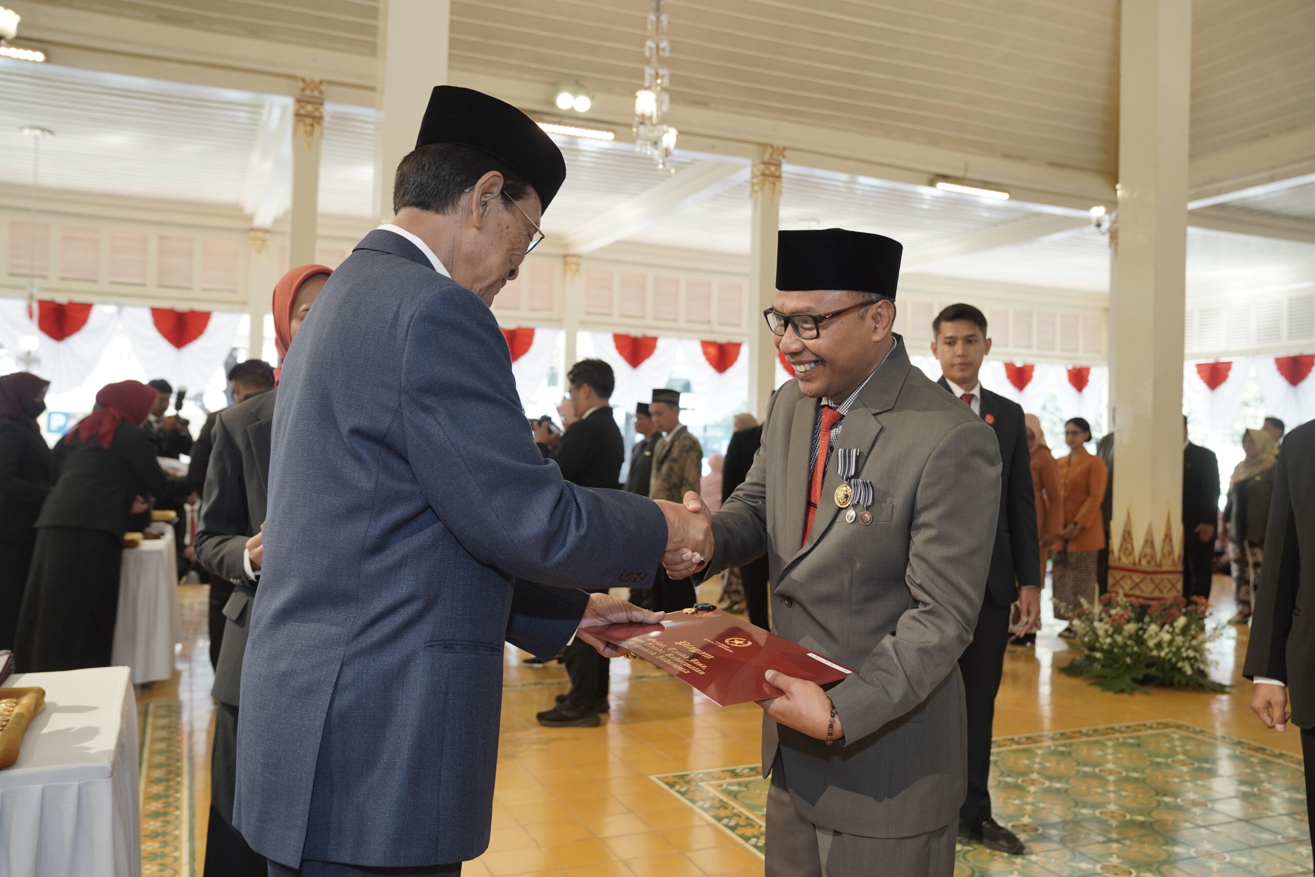 Satyalancana Karya Satya