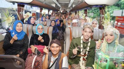 Peserta Tertua 72 Tahun dan Termuda 19 Tahun, Nikah Bareng “Love Journey in Jogja” yang Digelar di Dalam Bus AKAP