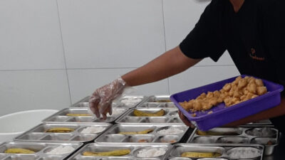 Bukan untuk Semua Siswa, Mendikdasmen Sebut Makan Bergizi Gratis hanya untuk Siswa yang Membutuhkan