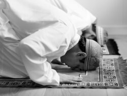 Gerhana Matahari Sebagian Tidak Terlihat di Indonesia, Apakah Tetap Salat Kusuf?