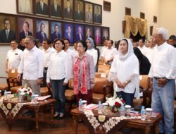 Megawati Tanam Pohon Bodhi di UGM, Hasto Tekankan Pentingnya Budaya Riset dan Pelestarian Lingkungan