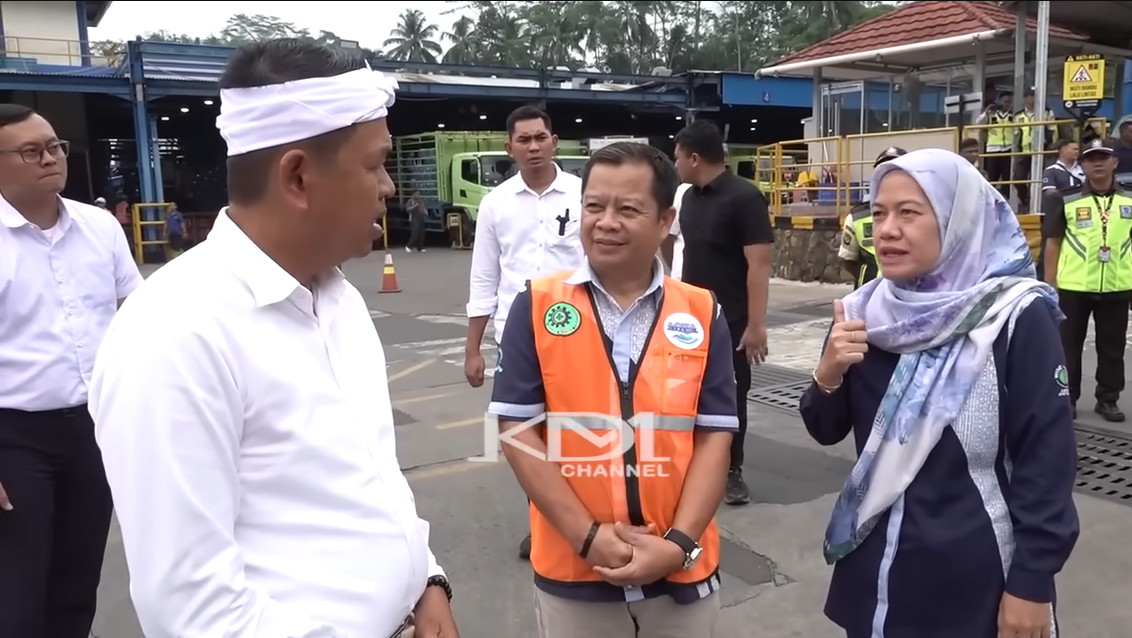 Air Aqua Subang: dari mata air pegunungan atau sumur bor? Ini penjelasan lengkap dari perusahaan, Danone, Dedi Mulyadi, dan warga. (Youtube/KANG DEDI MULYADI CHANNEL)