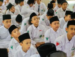 30 Ide Motto Hari Santri Nasional 2025: Penuh Semangat dan Perjuangkan Nilai Luhur