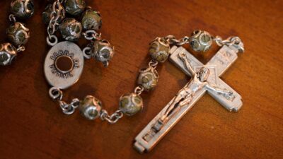 Susunan Doa Rosario Hari Rabu, 29 Oktober 2025 dan Renungan Peristiwa Mulia