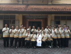 Menjadi Guru Hebat untuk Indonesia Kuat di SMK Marsudirini St. Fransiskus Semarang