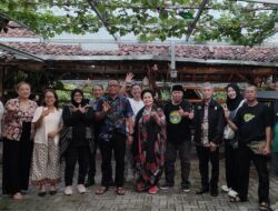 Ziarah Seniman Indonesia dan Pemberian Piagam Wirabangsa