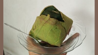 Nasi Berkat Khas Jogja yang Dibungkus Daun Jati, Ternyata Sarat Makna