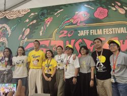 Ketika Trauma Jadi Lelucon, Komedi sebagai Mekanisme Bertahan Hidup dalam Film Suka Duka Tawa