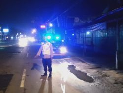 Pelajar Wonosari Terkapar di Aspal, Motornya Hantam Mobil yang Hendak Masuk Rumah