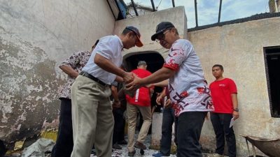 Pemerintah Kota Yogyakarta Bersama Warga Bersihkan Puing Rumah Korban Kebakaran di Minggiran