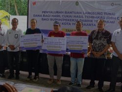 213 Buruh PT Taru Martani Terima Bantuan Langsung Tunai DBHCHT Tahun 2025
