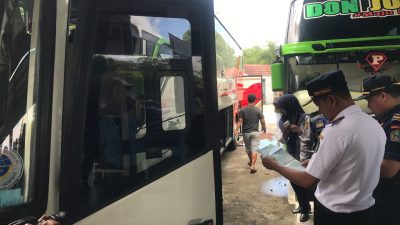 Jelang Libur Nataru 2026, Harga Tiket Bus di Terminal Semin Naik hingga Rp30 Ribu