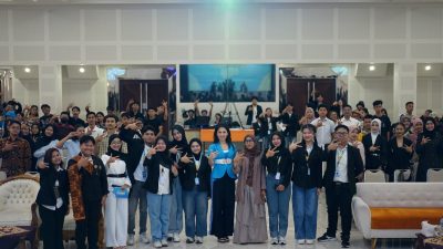 Cetak Komunikator Handal, Mahasiswa PR UMBY Gelar Communication Identity Unscripted