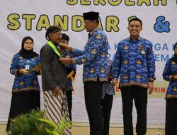 Wabup Sleman Danang Maharsa Mewisuda 474 Peserta Sekolah Lansia