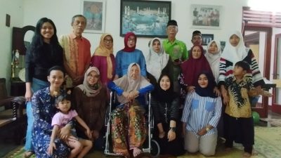 Dalam Usia 101 Tahun, Ibu Sumartini Masih Rajin Baca Al Quran