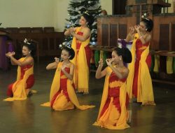 Perayaan Natal SMP BOPKRI 3 Yogyakarta: Harmoni Kasih dalam Kebersamaan dan Kreatifitas