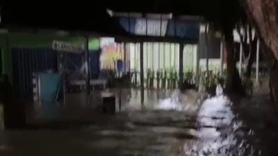 Hujan Deras dan Angin Kencang Sejak Jumat Siang Picu Banjir di Gunungkidul, Pantai Baron Meluap hingga Akses Jalan Sempat Terputus