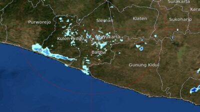 BMKG DIY Keluarkan Peringatan Dini Cuaca Ekstrem Selasa, Hujan Lebat Berpotensi Disertai Petir dan Angin Kencang