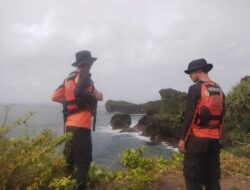 Dua Pemancing Diduga Hilang di Tebing Grendan Gunungkidul, Tim SAR Lakukan Pencarian di Tengah Cuaca Ekstrem