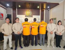 OJK Serahkan Tersangka Kasus Tindak Pidana Pasar Modal Saham PT Sriwahana Adityakarta Tbk