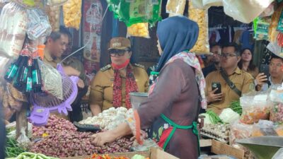 Mengadu ke Bupati Soal Sepi Pembeli, Pedagang Argosari Tuding MBG Jadi Pemicunya