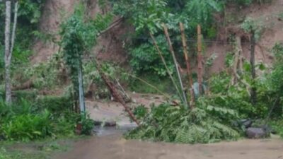 Cuaca Ekstrem DIY 16 Februari 2026 Picu Longsor dan Pohon Tumbang, Jalur Nanggulan–Muntilan Terputus