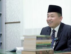 Strategi Mengelola Karir Secara Proporsional: Tips Memutus Mata Rantai Ketamakan dari M. Nur Kholis Setiawan