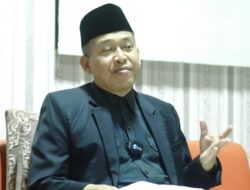 M. Nur Kholis Setiawan Bedah Mazhab Genuine vs Profit dalam Koperasi Syariah
