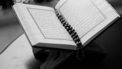 Doa Hari Jumat di Bulan Ramadhan Lengkap Arab, Latin dan Artinya, Amalan Mustajab Penuh Berkah