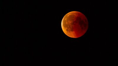 Mitos Gerhana Bulan Saat Ramadan dalam Islam: Tanda Akhir Zaman atau Fenomena Alam Biasa?