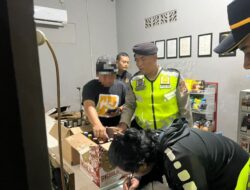 Razia Outlet 23: Polres Bantul Sita Puluhan Botol Miras di Neco Sabdodadi dalam Operasi KRYD Dini Hari