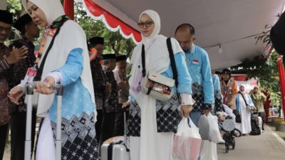 Sekda Sleman Secara Simbolis Berangkatkan 354 Calon Jamaah Haji Asal Sleman