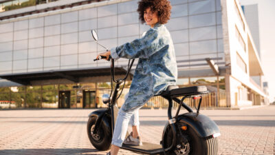 Pajak Mobil dan Motor Listrik Resmi Berlaku April 2026, Begini Skema Terbarunya