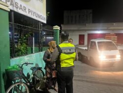 Kecelakaan di Depan Pasar Piyungan Bantul: Honda PCX Tabrak Sepeda Ayun, Dua Orang Luka
