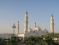 Inspirasi Naskah Khutbah Jumat 8 Mei 2026: Momentum Perubahan di Penghujung Tahun Hijriah
