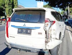 Viral Kecelakaan Pajero Putih dan Honda Supra di Titik Nol Kilometer Wonosari, CCTV Rekam Detik-Detik Benturan yang Bikin Warga Terdiam