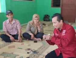 Tim PKM UNY Latih Warga Gunungkidul Membuat Alat Deteksi Banjir Sungai Bawah Tanah