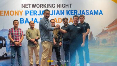 Perluas Akses Pembiayaan Kendaraan Bajaj di DIY dan Jateng, Bajaj Indonesia dan Adira Finance Lakukan Kerja Sama Strategis