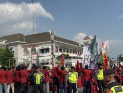 Aksi Demo Mahasiswa “Merahkan Titik Nol”, Berikut Lima Tuntutan Mahasiswa Alinasi UMY